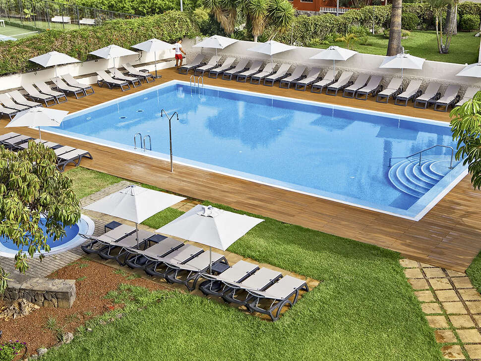 Een foto van het zwembad bij Hotel O7 Tenerife