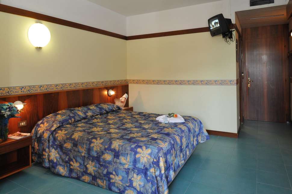 Ein Foto Hotel Palme Royal & Suite