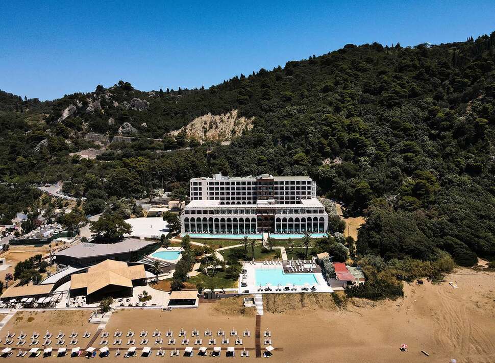 Een foto van de buitenkant van Domes of Corfu