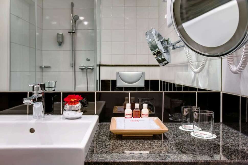 Ein Foto IntercityHotel Wien