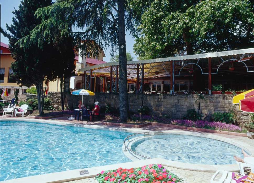 Een foto van Estreya Palace & Residence