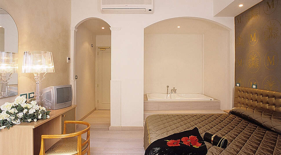 Een foto van M Glamour Hotel