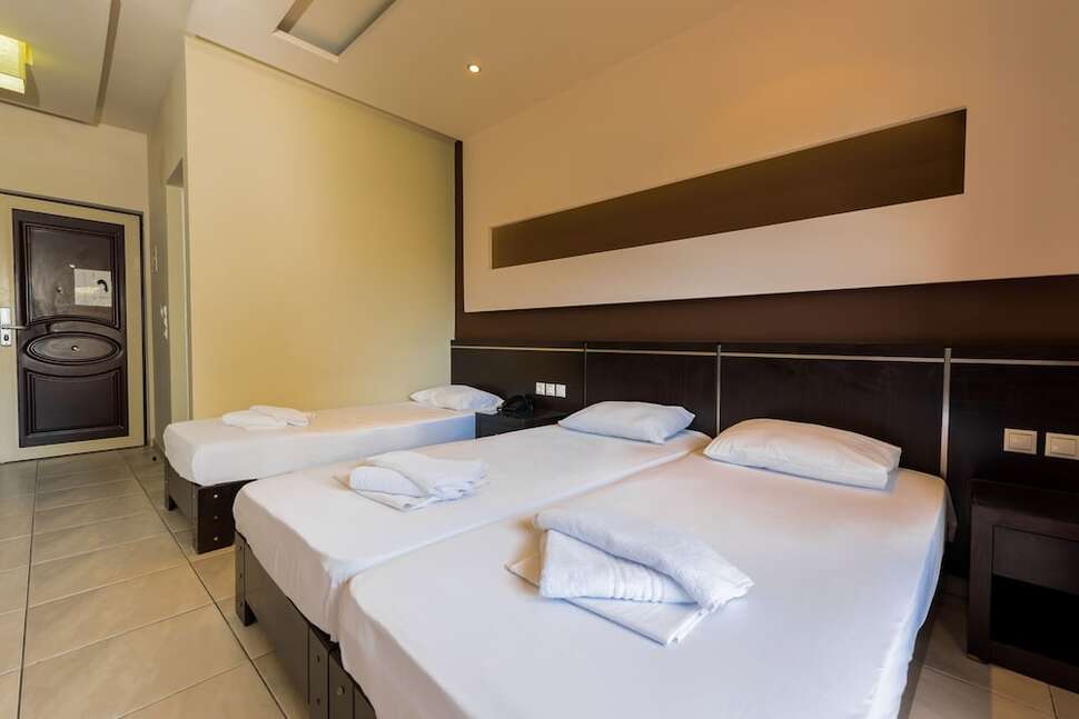 Ein Foto Canadian Hotel