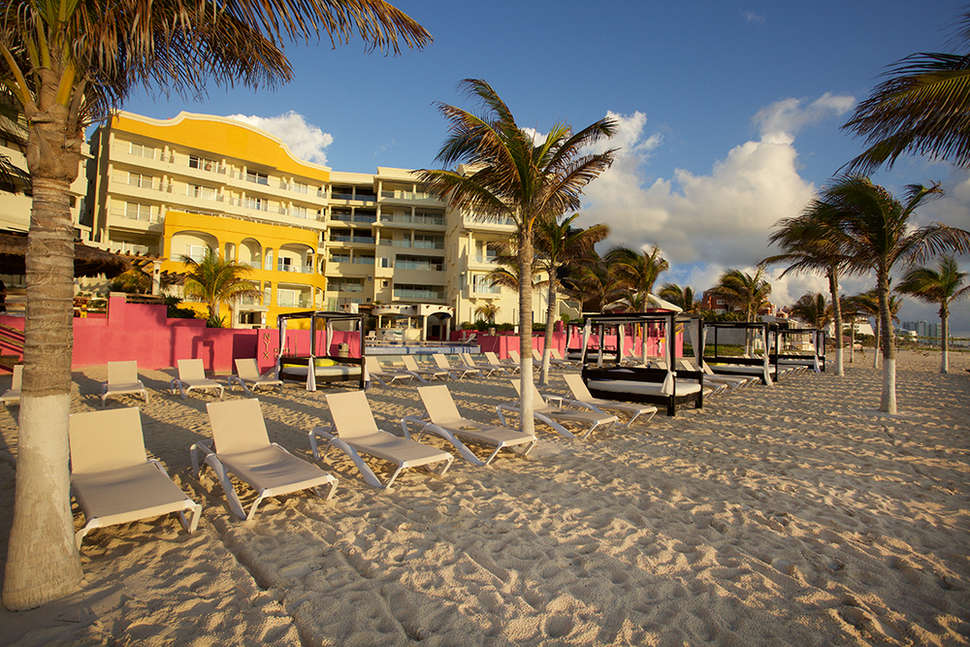 Een foto van het strand bij NYX Cancun