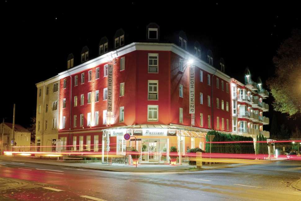 Een foto van de buitenkant van Azimut Hotel Dresden