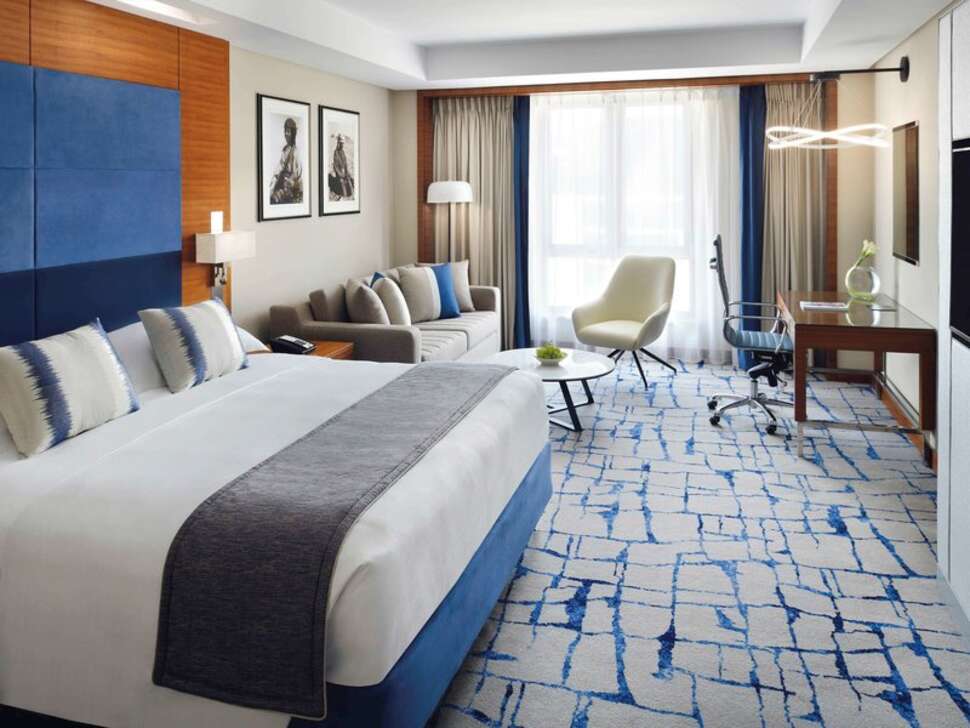 Ein Foto Mövenpick Hotel & Apartments Bur Dubai