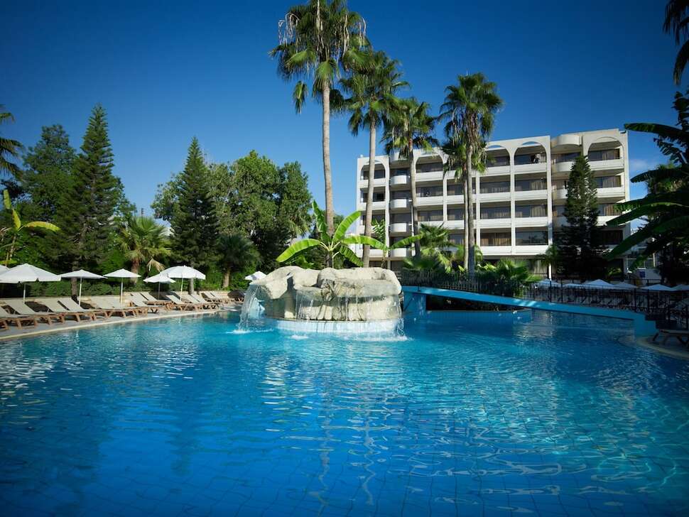Ein Foto vom Pool im Atlantica Oasis Hotel
