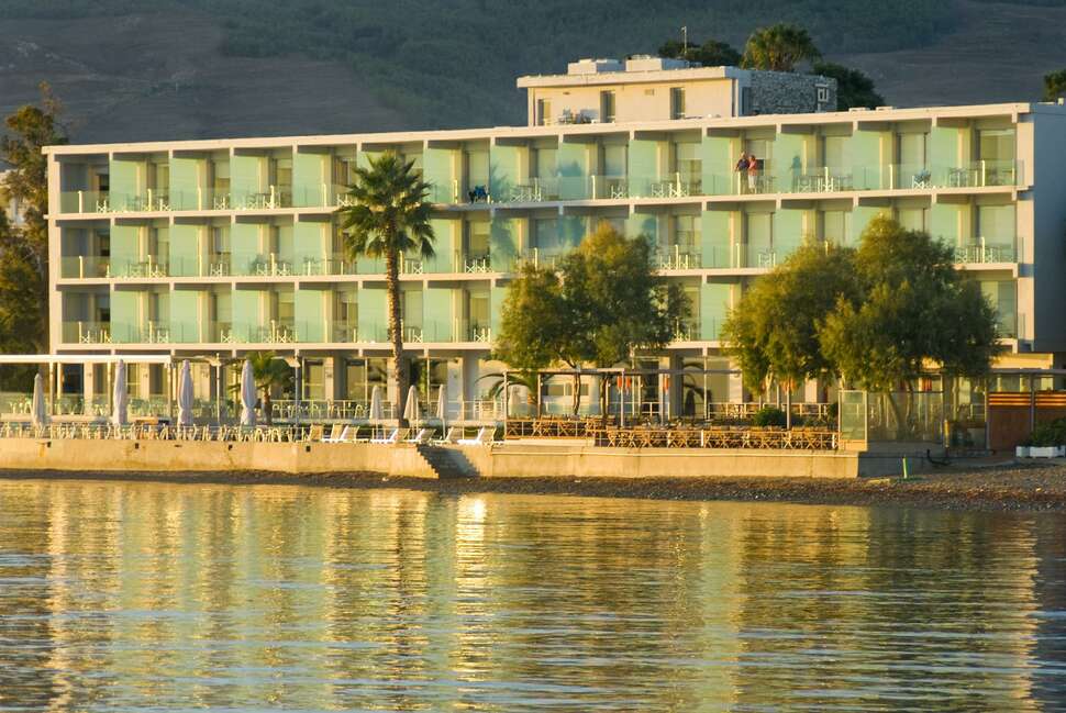 Ein Foto von der Außenansicht des Kos Aktis Art Hotel