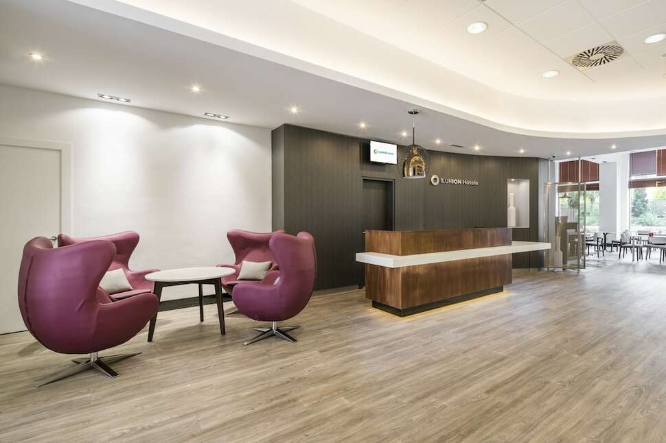 Een foto van het interieur van Hotel Ilunion Valencia 3
