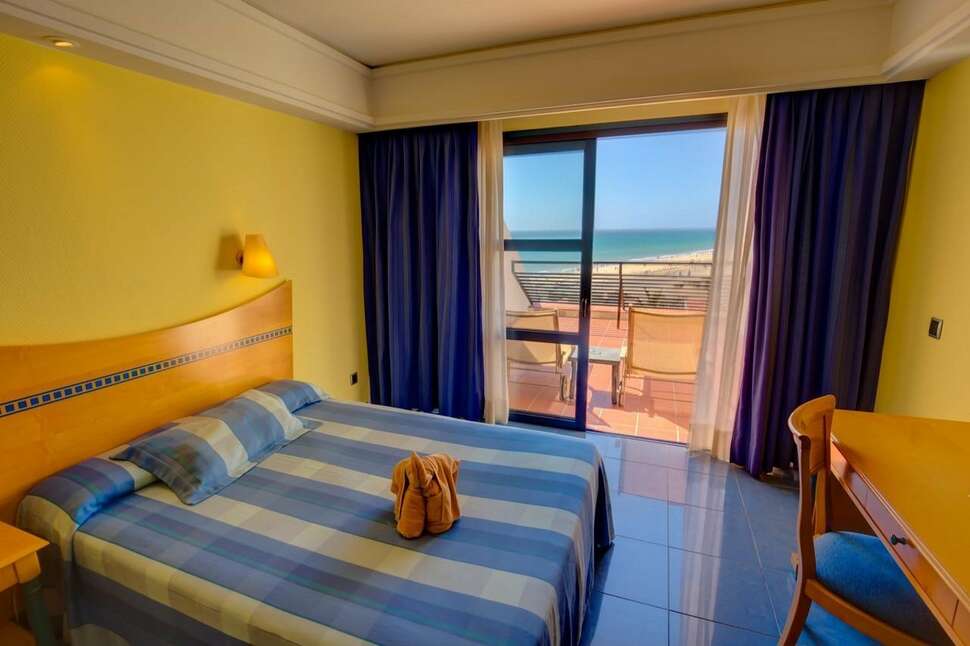 Een foto van SBH Crystal Beach Hotel & Suites
