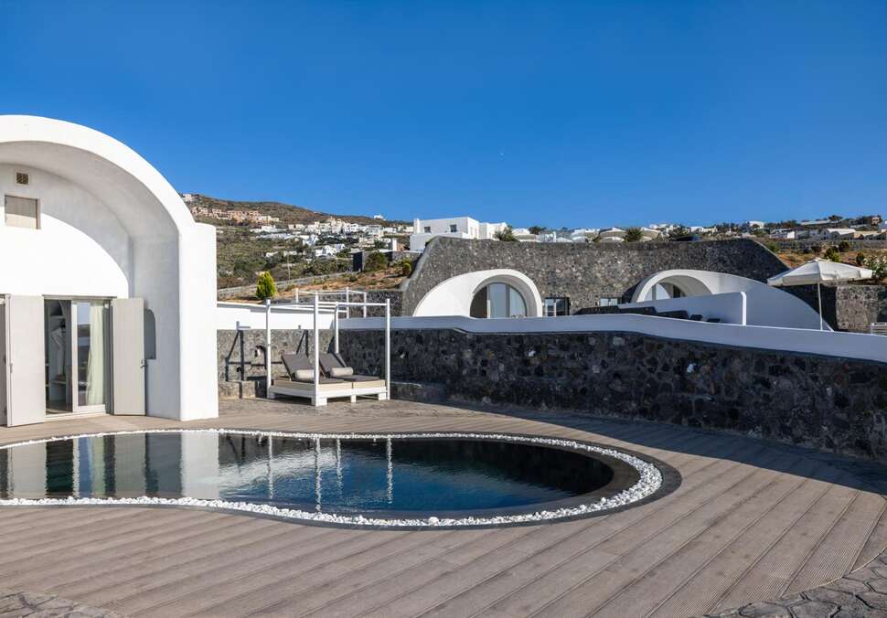 Een foto van Danae Suites Santorini