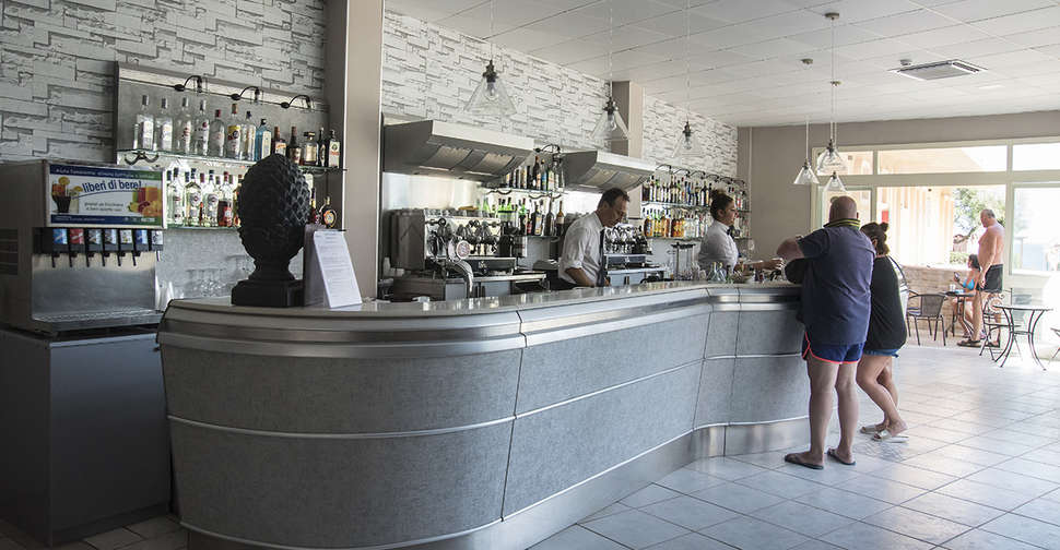Een foto van het interieur van Hotel Club Eloro