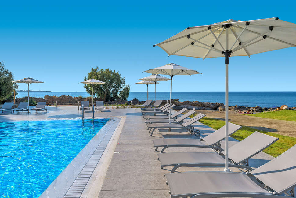 Een foto van het zwembad bij Sentido Sunrise Beach