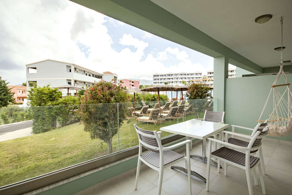 Een foto van Aparthotel Robolla Beach