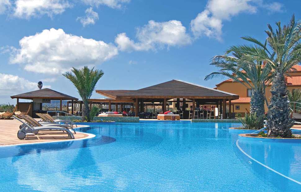Een foto van het zwembad bij Pestana Porto Santo Beach Resort & Spa