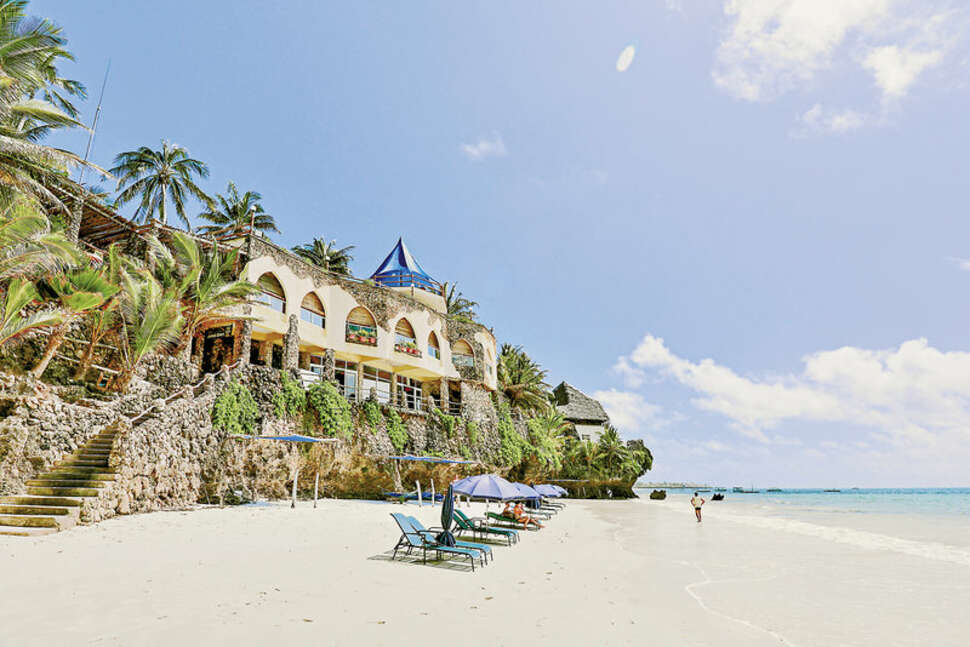 Ein Foto Bahari Beach Hotel
