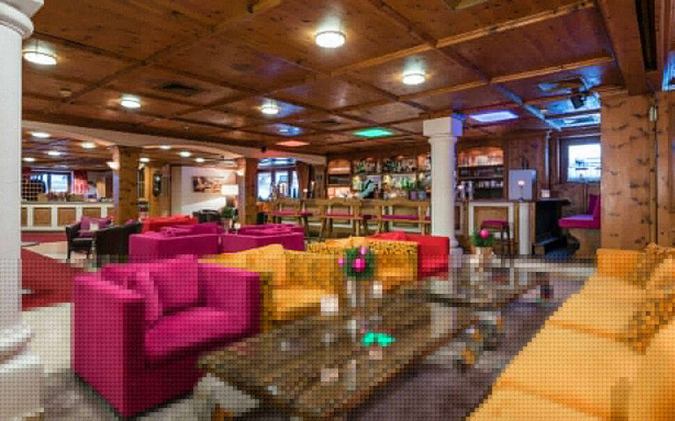 Ein Foto vom Innenbereich im Hotel Eva Village