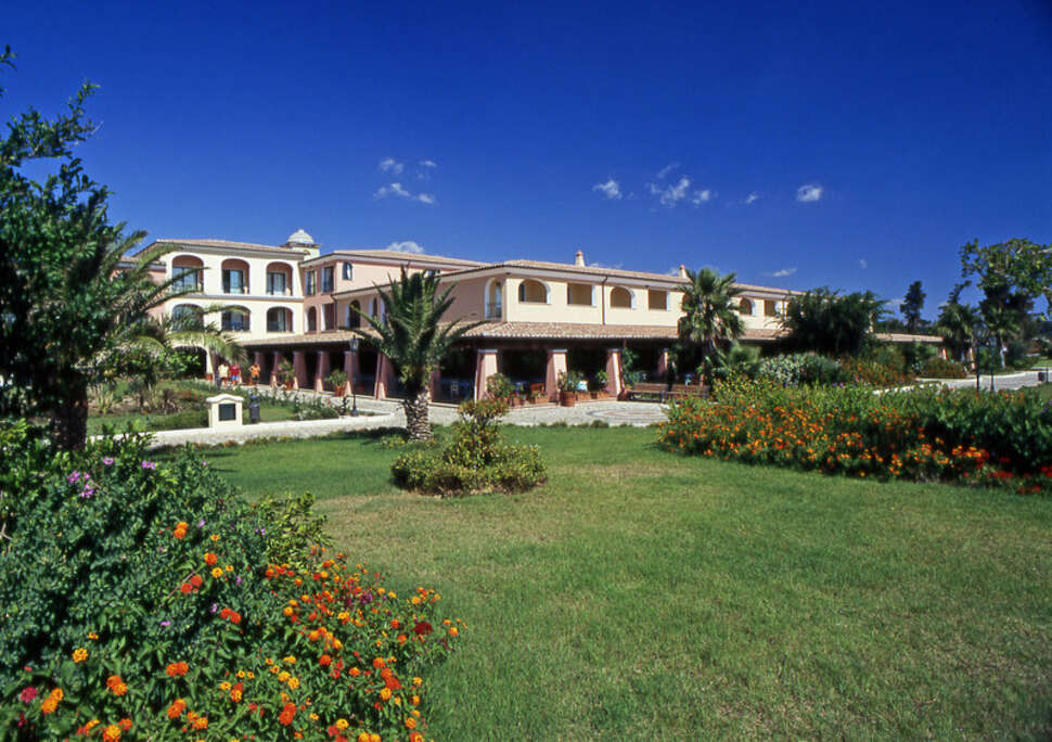 Een foto van de buitenkant van Club Hotel Marina Beach