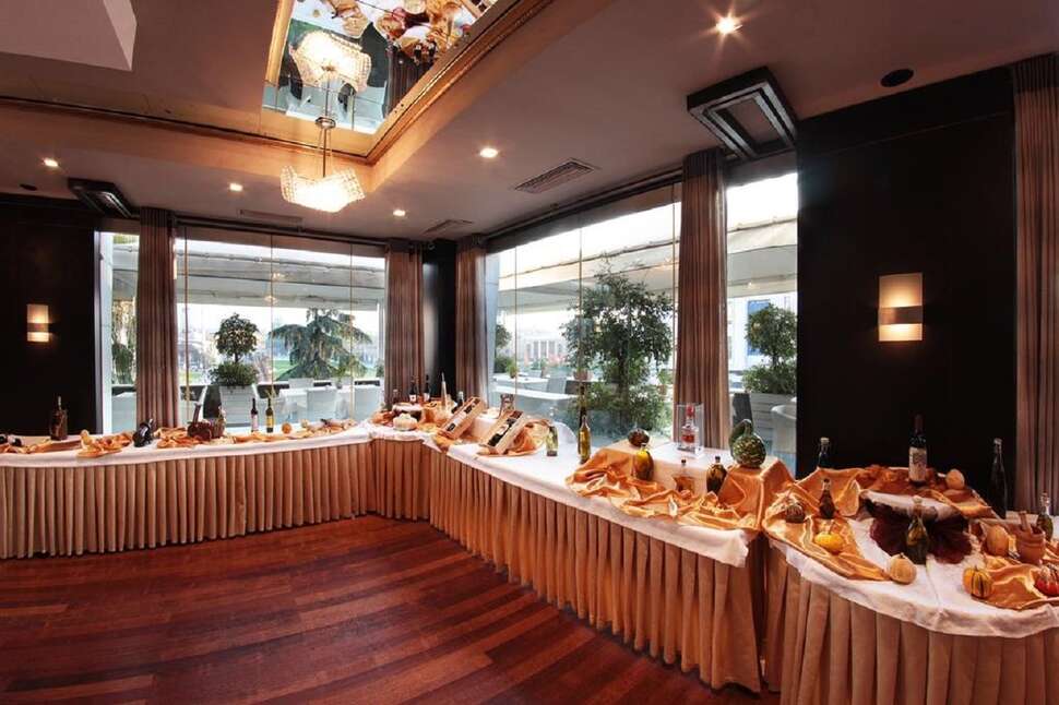 Ein Foto Tirana International Hotel & Conference Centre