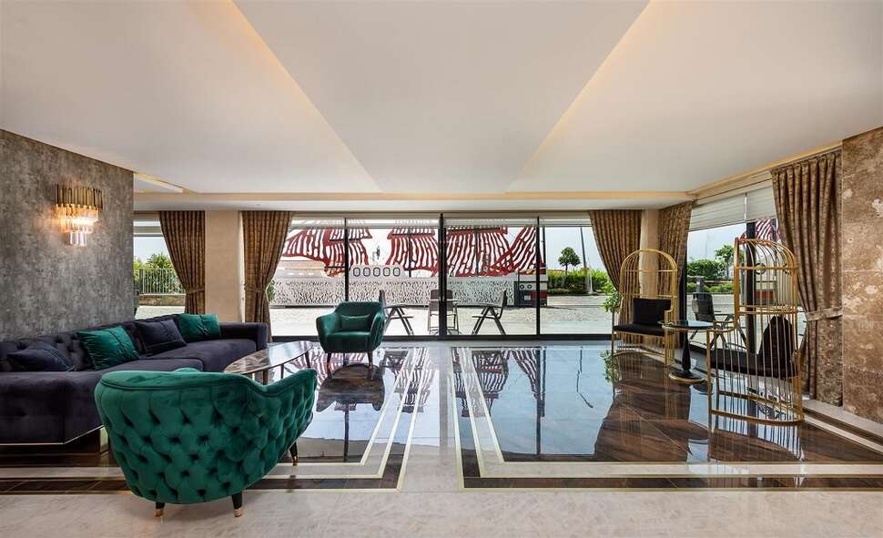 Ein Foto vom Innenbereich im Elite Luxury Suite & Spa
