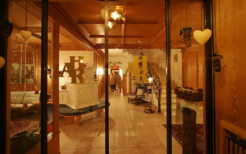 Een foto van het interieur van Rainell Dolomites Retreat