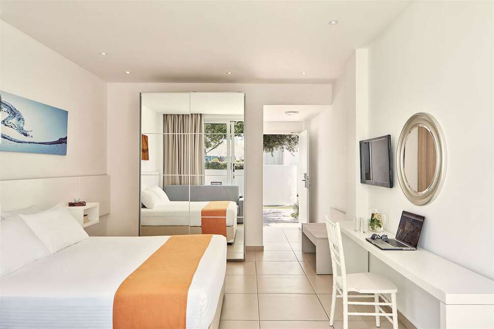 Ein Foto Atlantica Sancta Napa Hotel