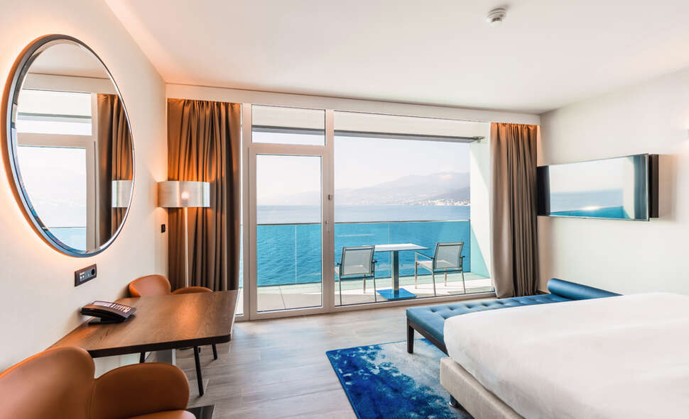 Ein Foto Hilton Rijeka Costabella Beach