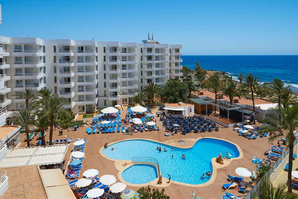 Een foto van het zwembad bij Hotel Club Palia Sa Coma Playa