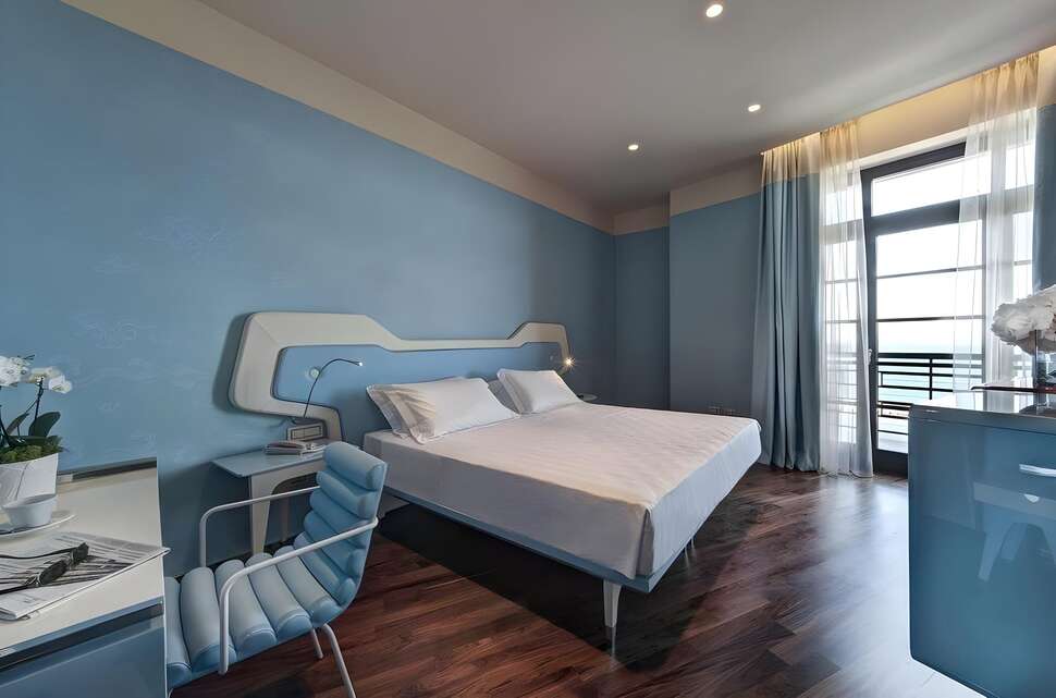 Ein Foto JR Hotels Bari Grande Albergo delle Nazioni
