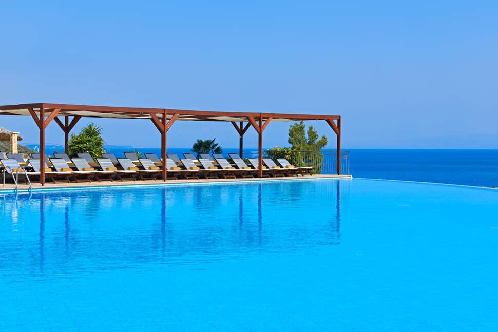 Een foto van het zwembad bij Alia Palace Luxury Hotel