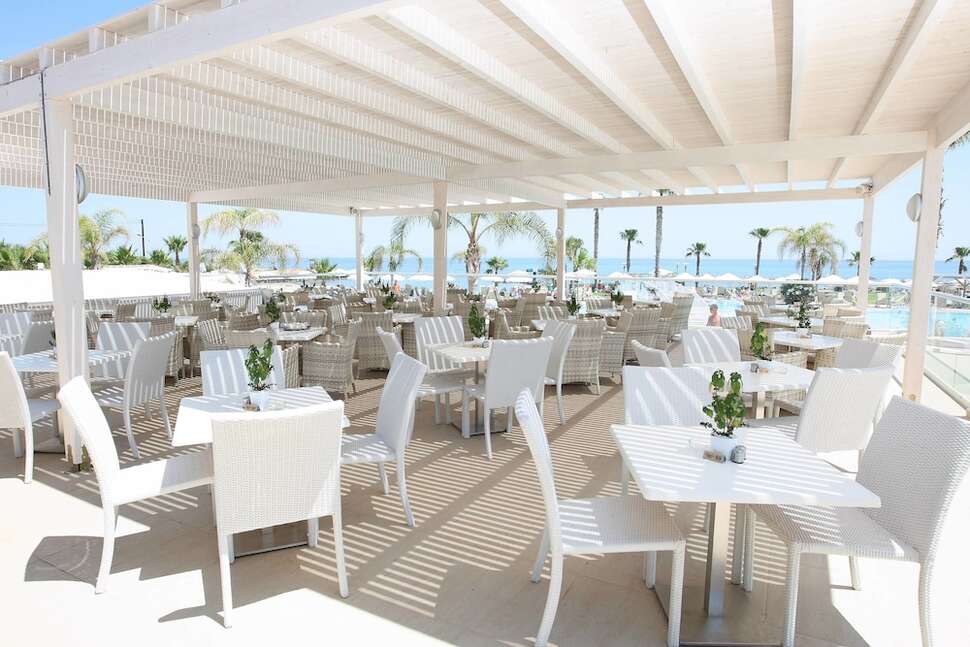 Ein Foto von der Terrasse im Marlita Beach Hotel Apartments