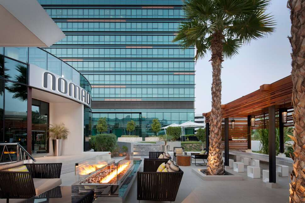 Ein Foto von der Terrasse im Jumeirah Creekside Hotel