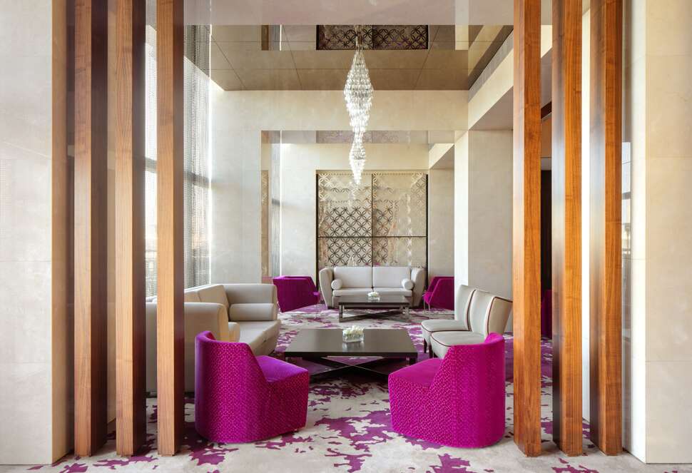 Een foto van het interieur van Crowne Plaza Dubai Festival City