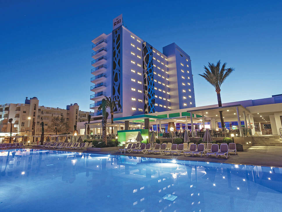 Een foto van de buitenkant van Riu Costa del Sol