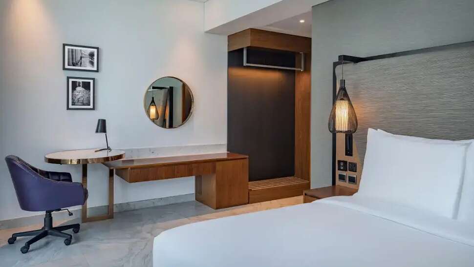 Ein Foto The First Collection Waterfront A Tribute Portfolio Hotel