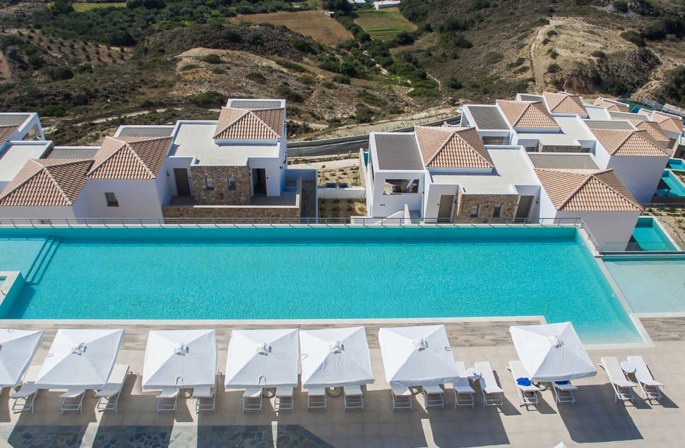 Een foto van het zwembad bij White Rock of Kos