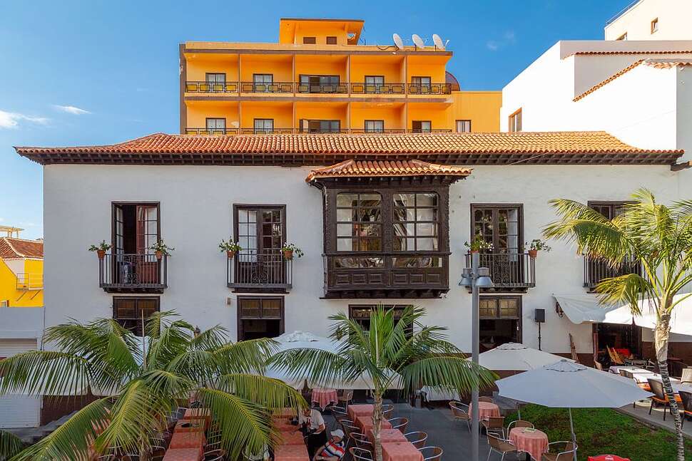 Een foto van de buitenkant van Hotel Marquesa