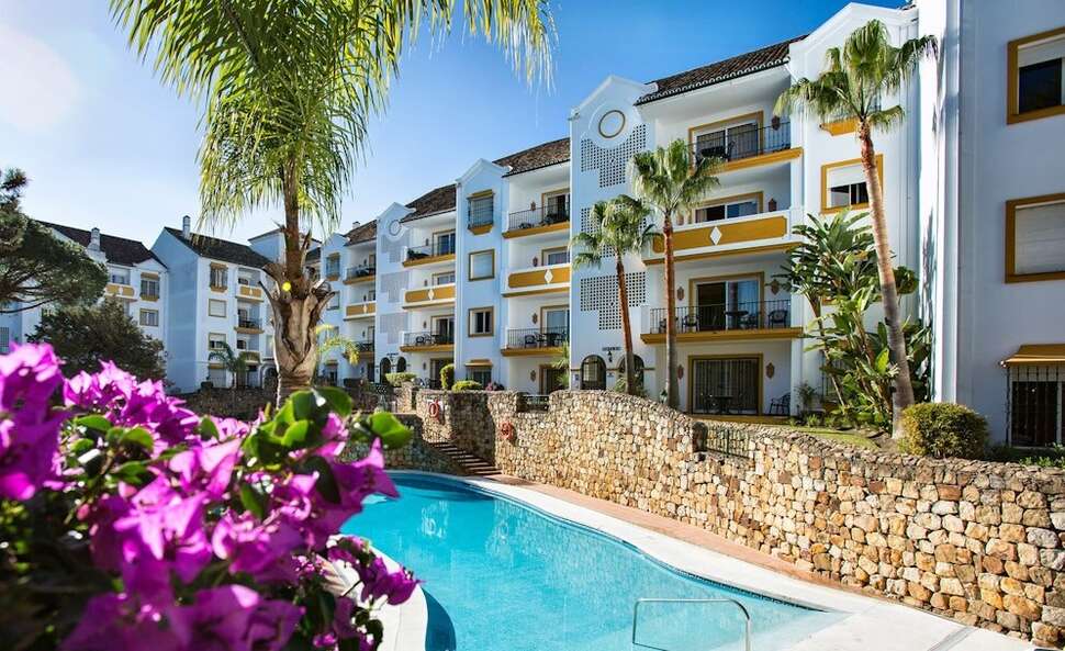 Een foto van het zwembad bij Ona Alanda Club Marbella