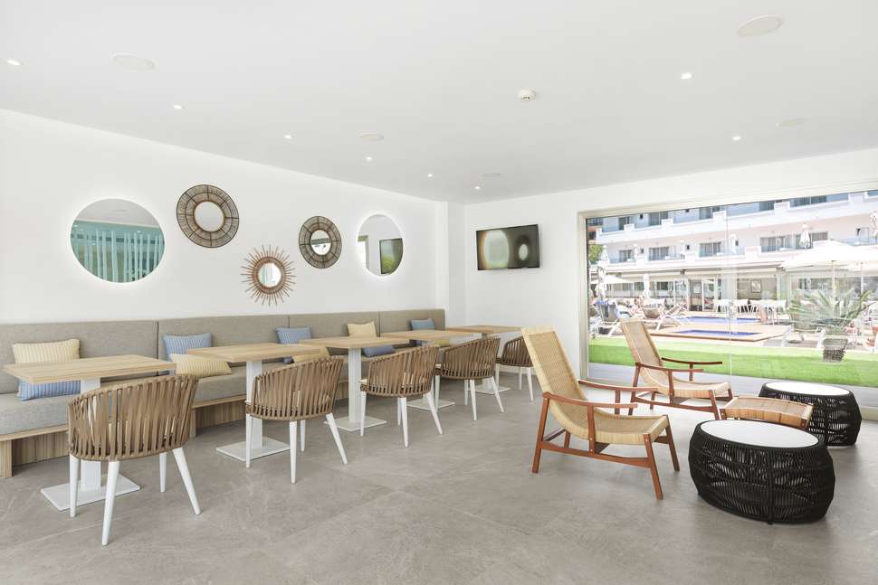 Een foto van de faciliteiten bij Metropolitan Playa JUKA Aparthotel