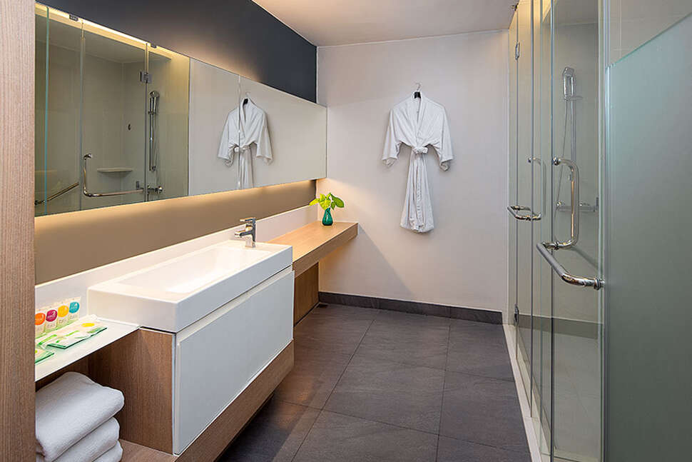 Een foto van The Andaman Beach Hotel Phuket