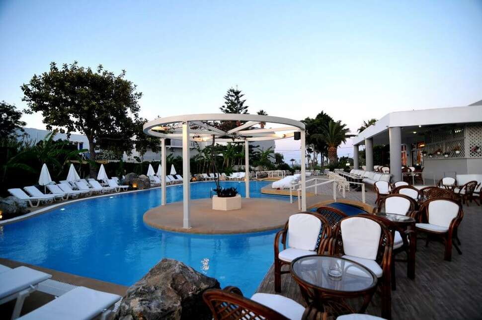 Ein Foto vom Pool im Palm Beach Hotel Kos