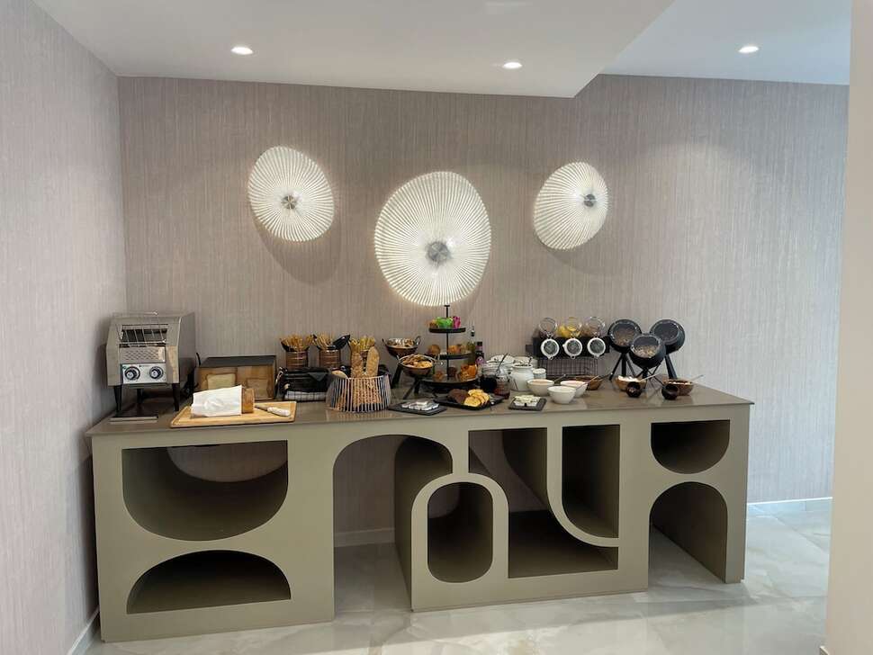 Ein Foto Ethereal White Resort