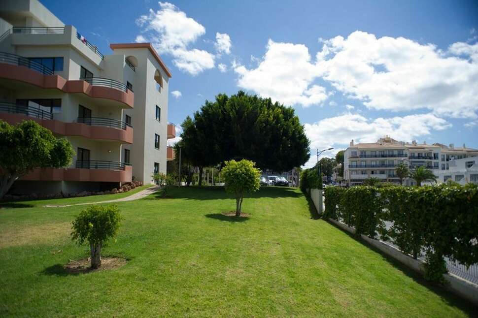 Een foto van de buitenkant van Grand Muthu Forte da Oura