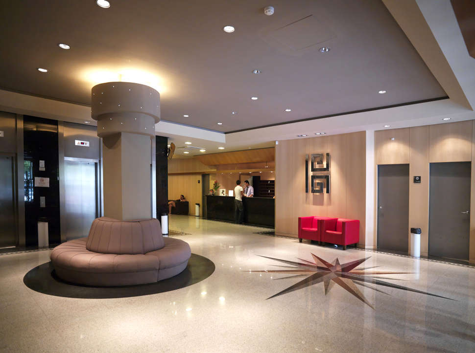 Een foto van het interieur van California Garden