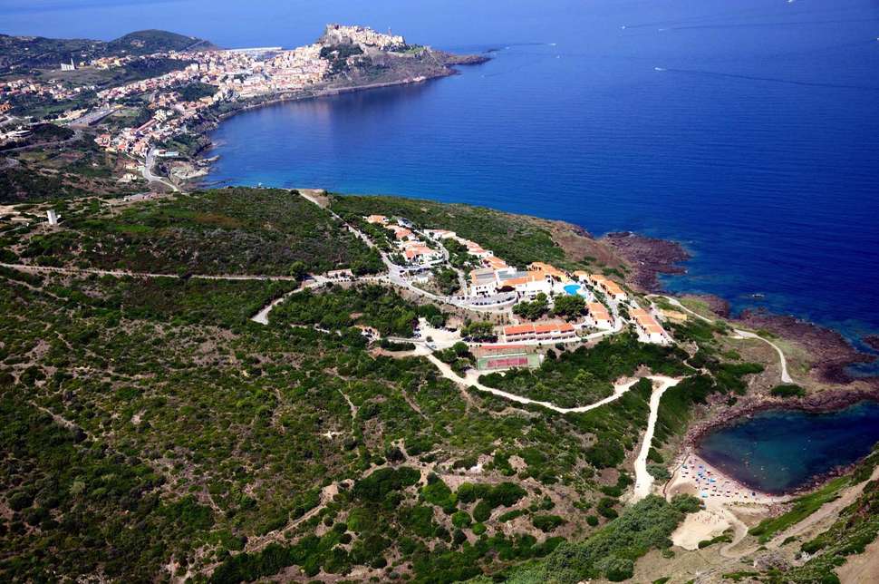 Een foto van de buitenkant van Castelsardo Resort Village