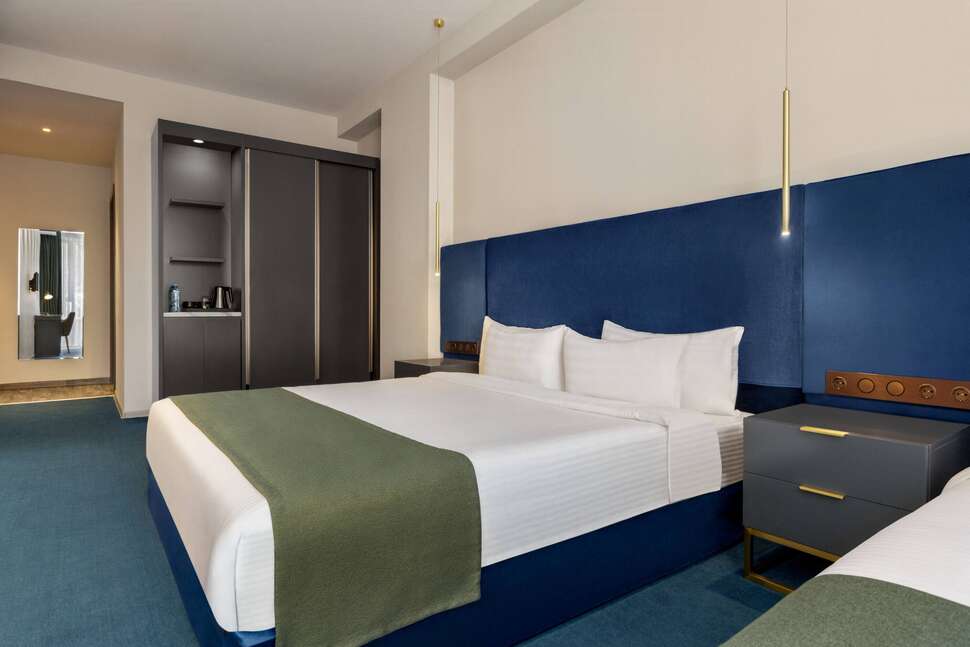 Een foto van Ramada by Wyndham Tbilisi Old City
