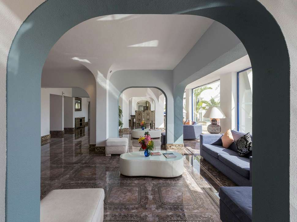 Een foto van het interieur van Grand Muthu Oura View Beach Club