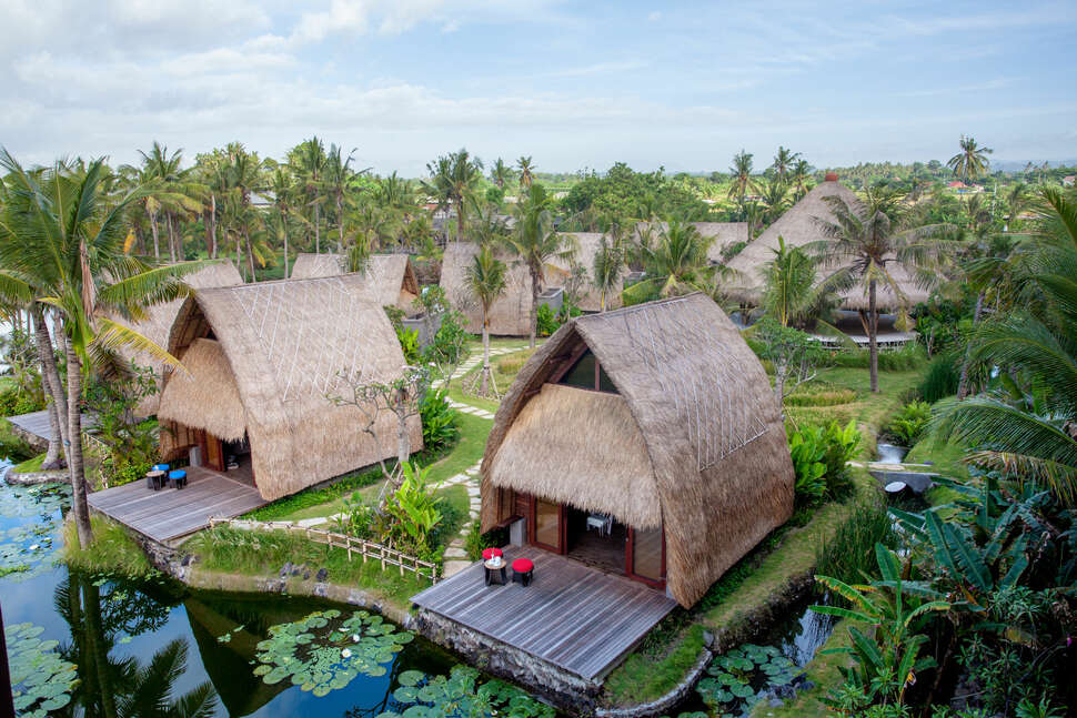 Een foto van de buitenkant van Wyndham Tamansari Jivva Resort