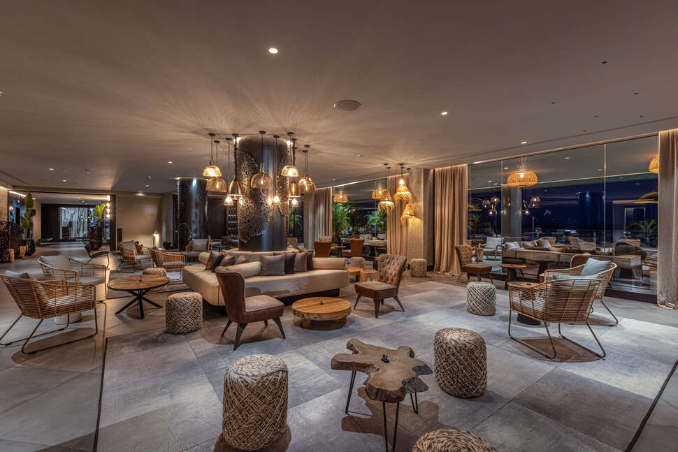 Een foto van de faciliteiten bij Faro Lopesan Collection Hotel