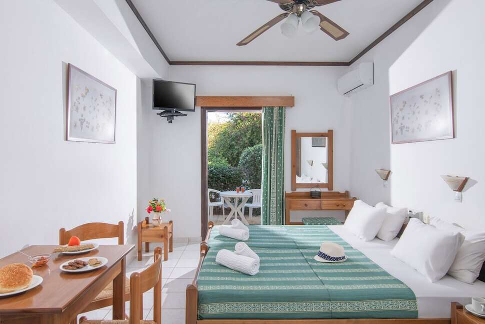 Ein Foto Iliostasi Beach Apartments